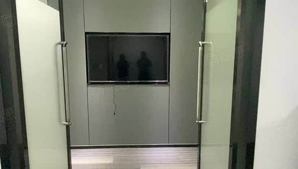 从社会热点 变身年度十大商品说起